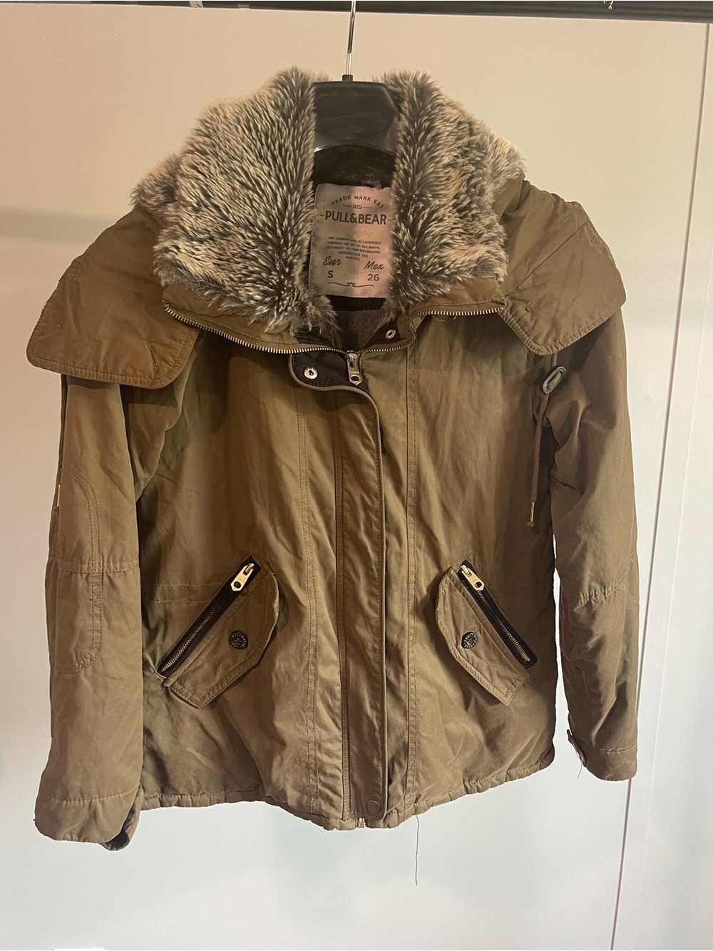 Pull&Bear Women’s Faux Fur Hooded Utility Parka Jacket Olive Small S